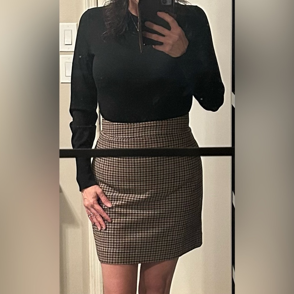 J. Crew Factory Wool Blend A-Line Mini Skirt in Houndstooth Pattern
